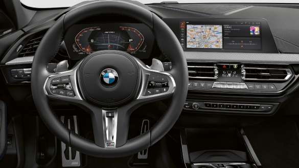 Direção desportiva M. BMW Série 1 com direção desportiva M.
