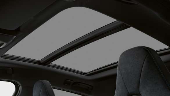 Teto de abrir panorâmico. BMW Série 1 Versão Line Sport, com teto de abrir panorâmico.