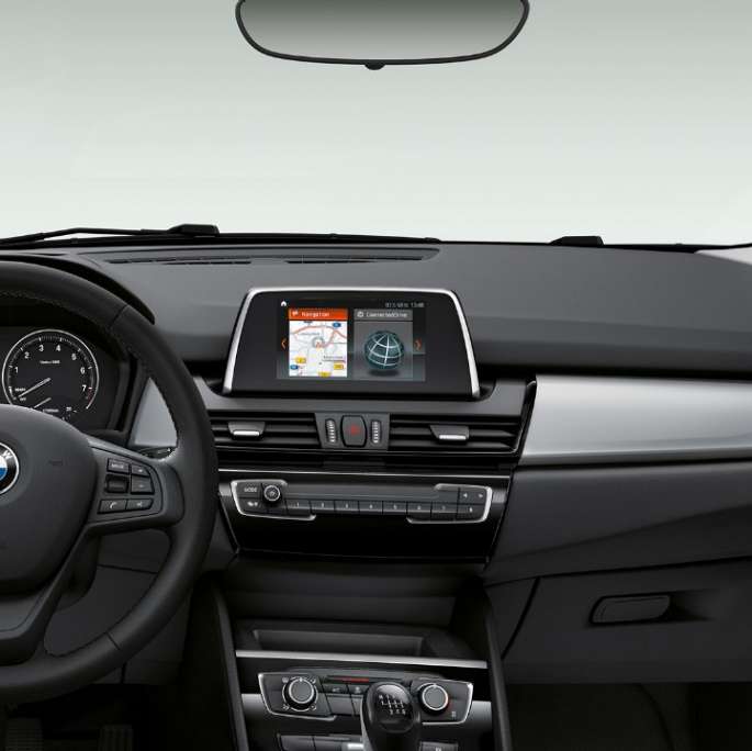 Posto de condução, BMW Série 2 Active Tourer Versão Advantage Posto de condução, BMW Série 2 Active Tourer, BMW 218i, F45, 2018