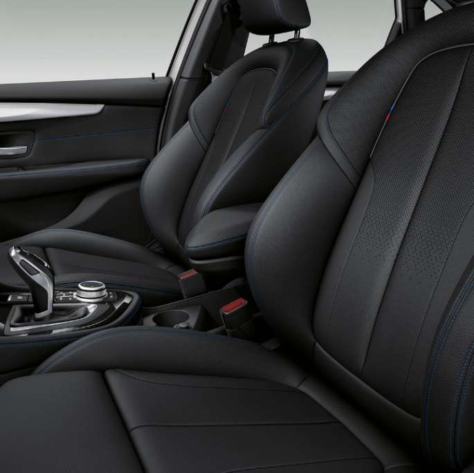 Bancos desportivos, BMW Série 2 Active Tourer Versão Desportiva M Bancos desportivos, BMW Série 2 Active Tourer, BMW 220d xDrive Versão Desportiva M, F45, interior