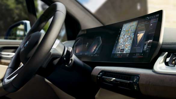 Design interior moderno, BMW Série 2 Active Tourer, U06, 2021 BMW Série 2 Active Tourer, U06, 2021, interior, posto de condução com ecrã curvo BMW