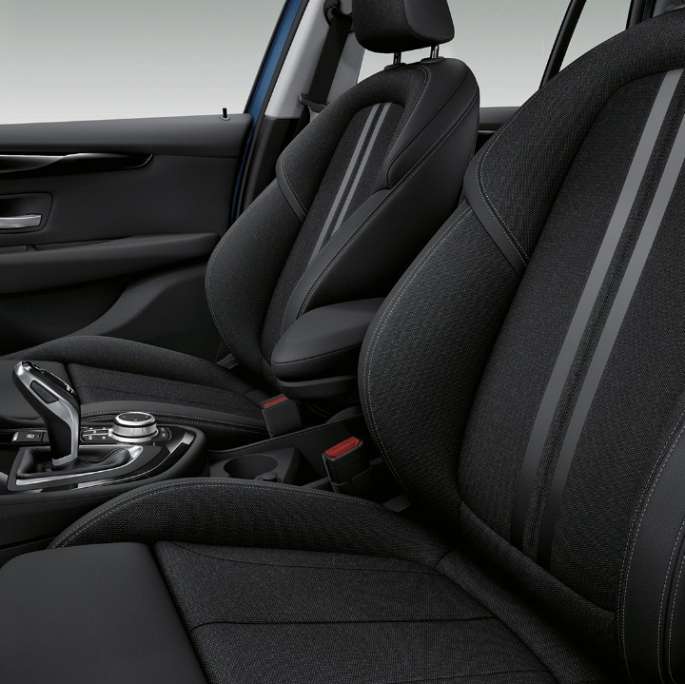 Bancos desportivos, BMW Série 2 Gran Tourer Versão Advantage Bancos desportivos, BMW Série 2 Gran Tourer, Versão Advantage, F46, 2018, interior