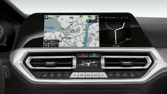 BMW Série 3 Berlina, BMW Live Cockpit Professional. Grande plano frontal do painel de instrumentos do BMW Série 3 Berlina com BMW Live Cockpit Professional.