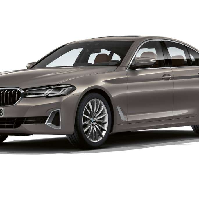 BMW Série 5 Berlina, G30, Versão Line Luxury, dianteira BMW Série 5 Berlina 520d xDrive, G30, 2020, Versão Line Luxury, pintura cinza Bernina, perspetiva frontal a três quartos