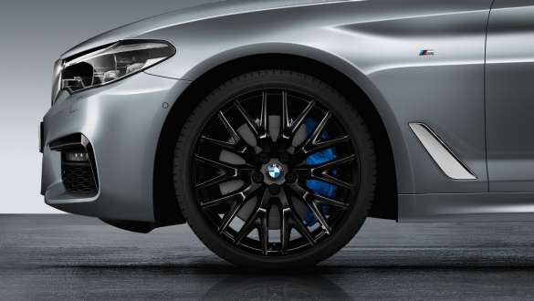 Jantes de liga leve BMW 636 de raios cruzados de 20" em preto Liquid, BMW Série 5 Berlina, G30 Jantes de liga leve BMW 636 de raios cruzados de 20" em preto Liquid, BMW Série 5 Berlina, G30