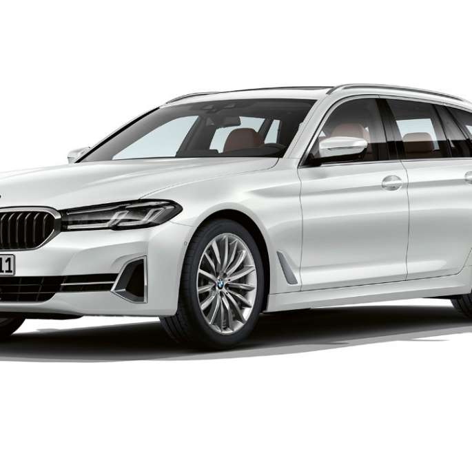 BMW Série 5 Touring, G31, Versão Luxury Line, dianteira BMW Série 5 Touring 530i, G31, 2020, Versão Luxury Line, pintura branco Mineral, perspetiva frontal a três quartos