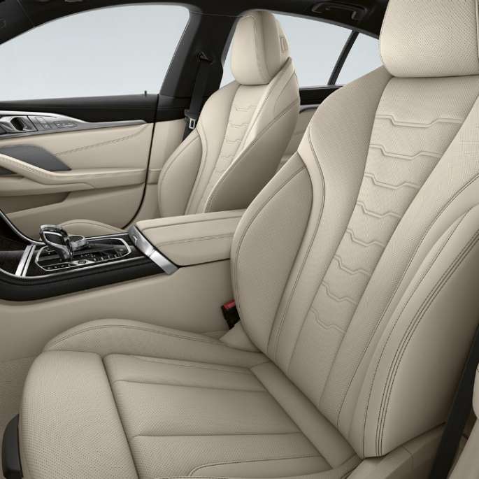 Equipamento interior da versão base BMW Série 8 Gran Coupé, equipamento interior da versão base