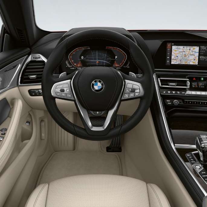 Posto de condução da versão base BMW Série 8 Gran Coupé, posto de condução da versão base