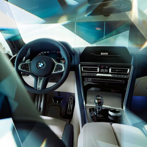 Design interior, posto de condução BMW Série 8 Gran Coupé, design interior, posto de condução