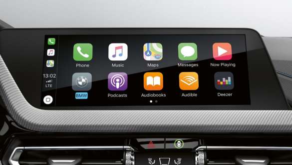Preparação para Apple CarPlay®. BMW M135i xDrive com preparação para Apple CarPlay®.