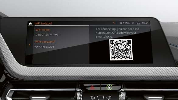 Hotspot WiFi. BMW M135i xDrive com Hotspot WiFi.