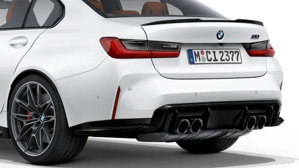 Design da traseira, BMW M3 Competition Berlina, pintura branco Frozen Brilliant metalizada, G80, 2020 BMW M3 Competition Berlina, G80, 2020, pintura branco Frozen Brilliant metalizada, perspetiva traseira