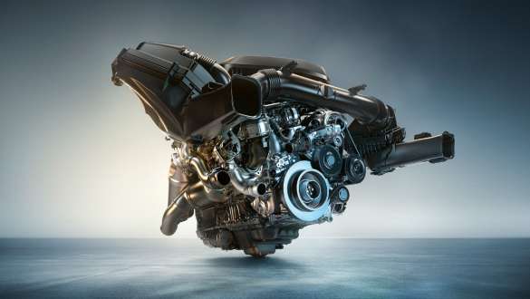 Motor BMW M TwinPower Turbo de 6 cilindros em linha a gasolina, BMW M3 Berlina, G80, 2020 BMW M3 Berlina, G80, 2020, grande plano do motor BMW M TwinPower Turbo de 6 cilindros em linha a gasolina