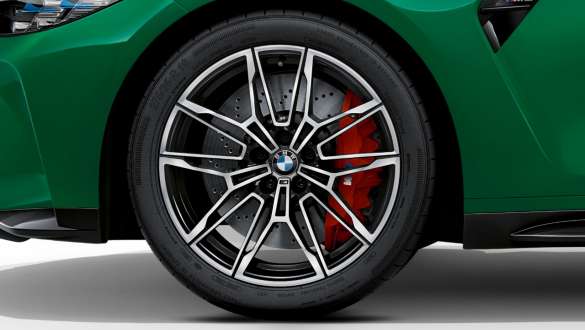 Jantes de liga leve BMW 825 M de 19"/20", forjadas, em preto de duas tonalidades, BMW M3 Berlina, G80, 2020 BMW M3 Berlina, G80, 2020, jantes de liga leve BMW 825 M de 19"/20", forjadas, em preto de duas tonalidades, grande plano das jantes