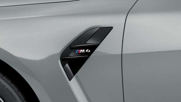Grelhas laterais M, BMW M4 Coupé, G82, 2020 BMW M4 Coupé, G82, 2020, grande plano das grelhas laterais M