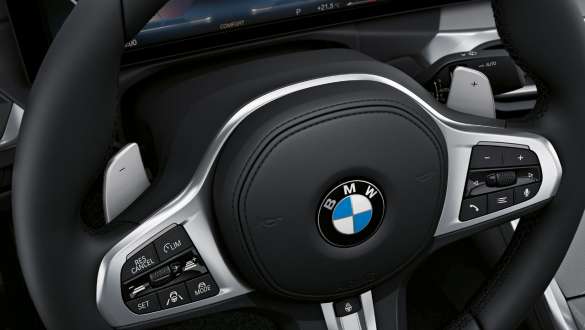 Direção desportiva variável, BMW M440i xDrive Coupé, G22, 2020 BMW M440i xDrive Coupé, G22, 2020, direção desportiva variável, grande plano do interior