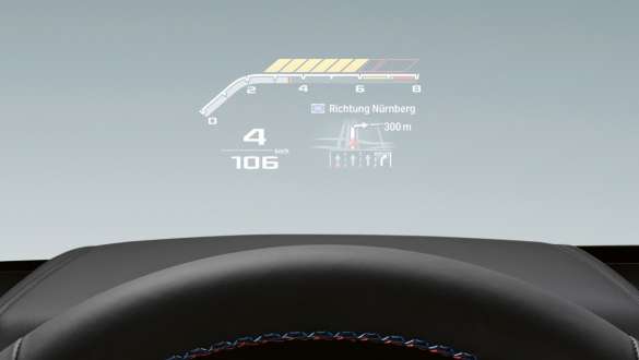 Head-Up Display específico M. BMW Série 8 Cabrio Versão M, com Head-Up Display específico M.