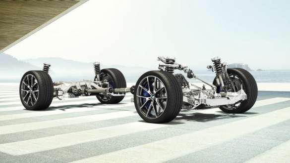 Suspensão adaptativa M. BMW M850i xDrive Cabrio com suspensão adaptativa M.