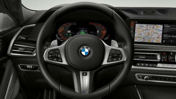 BMW X6 M50i, interior, volante M em pele BMW X6 M50i M50d, G06, SUV, grande plano do interior com volante M em pele