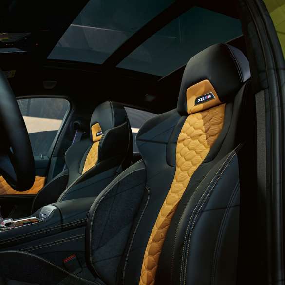 Bancos M multifuncionais do BMW X6 M Competition Bancos M multifuncionais do BMW X6 M Competition, F96, 2020, interior