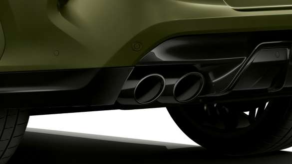 Ponteiras de escape do BMW X6 M Competition, F96 Ponteiras de escape em preto cromado do BMW X6 M Competition, F96, SUV, pintura especial verde Urban BMW Individual, exterior