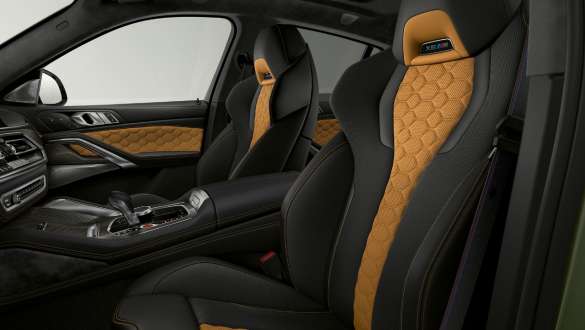 Bancos M multifuncionais do BMW X6 M Competition, F96 Bancos M multifuncionais em pele Merino do BMW X6 M Competition, F96, 2020, SUV, interior