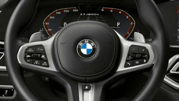 BMW X7, versão M com transmissão desportiva Steptronic, G07, 2019 BMW X7, versão M com transmissão desportiva Steptronic, G07, 2019, posto de condução