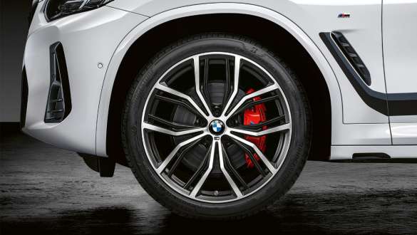 BMW X3. G01, jantes de liga leve BMW M Performance de 21”, forjadas, 2021 BMW X3, G01, jantes de liga leve BMW M Performance 701 M de raios em Y de 21”, forjadas, de duas tonalidades, 2021