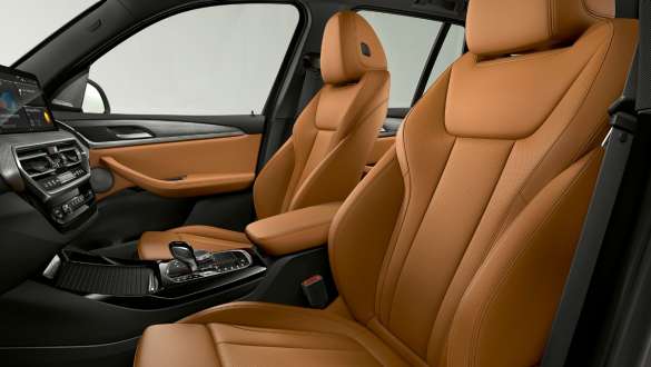 BMW X3, bancos desportivos para o condutor e para o passageiro da frente, 2021 BMW X3, bancos desportivos para o condutor e para o passageiro da frente, 2021