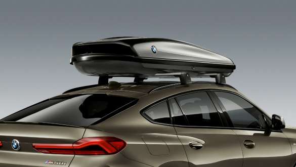 Bagageira de tejadilho BMW 520 em preto/prata Titanium, BMW X6, G06, 2019, exterior Bagageira de tejadilho BMW 520 em preto/prata Titanium, BMW X6, G06, 2019, exterior