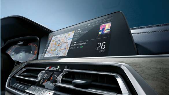 BMW Live Cockpit Professional Perspetiva inferior do BMW Live Cockpit Professional