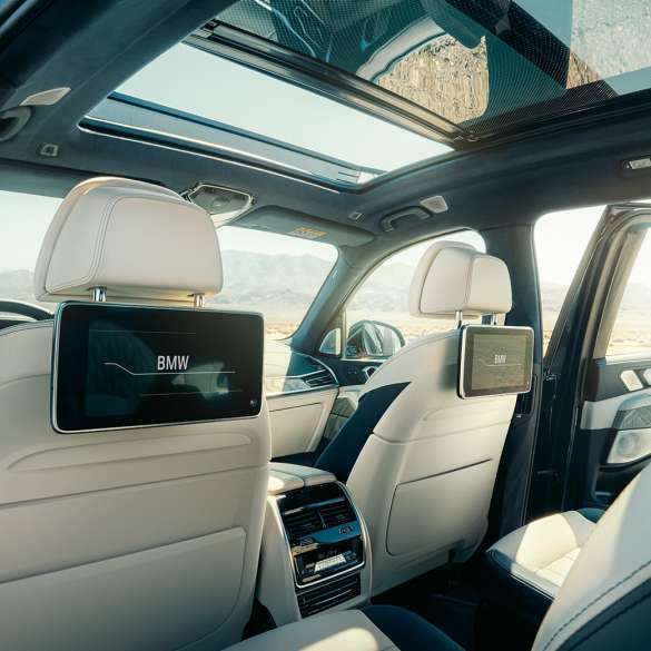 Interior do BMW X7 Interior do BMW X7: perspetiva da 3ª fila de bancos