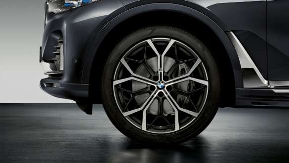 Jantes de liga leve BMW M Performance 785 M de raios em Y de 22” de duas tonalidades, BMW X7, G07, 2019 Jantes de liga leve BMW M Performance 785 M de raios em Y de 22” de duas tonalidades, BMW X7, G07, 20