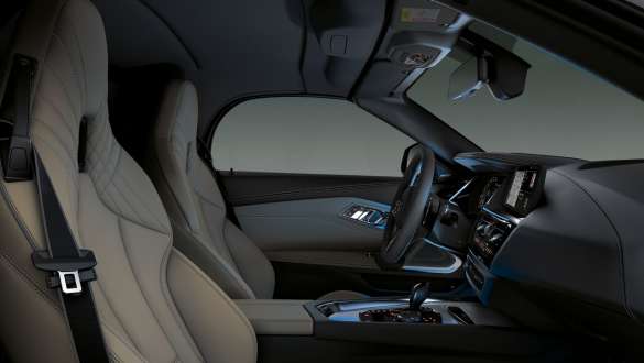 BMW Z4 Roadster (G29), posto de condução BMW Z4 Roadster (G29), posto de condução com luz ambiente