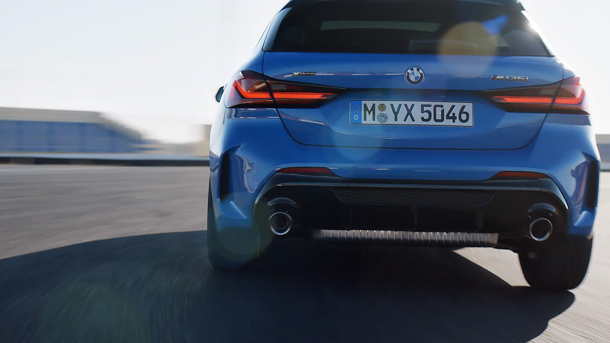Direção desportiva M. BMW Série 1 com direção desportiva M.