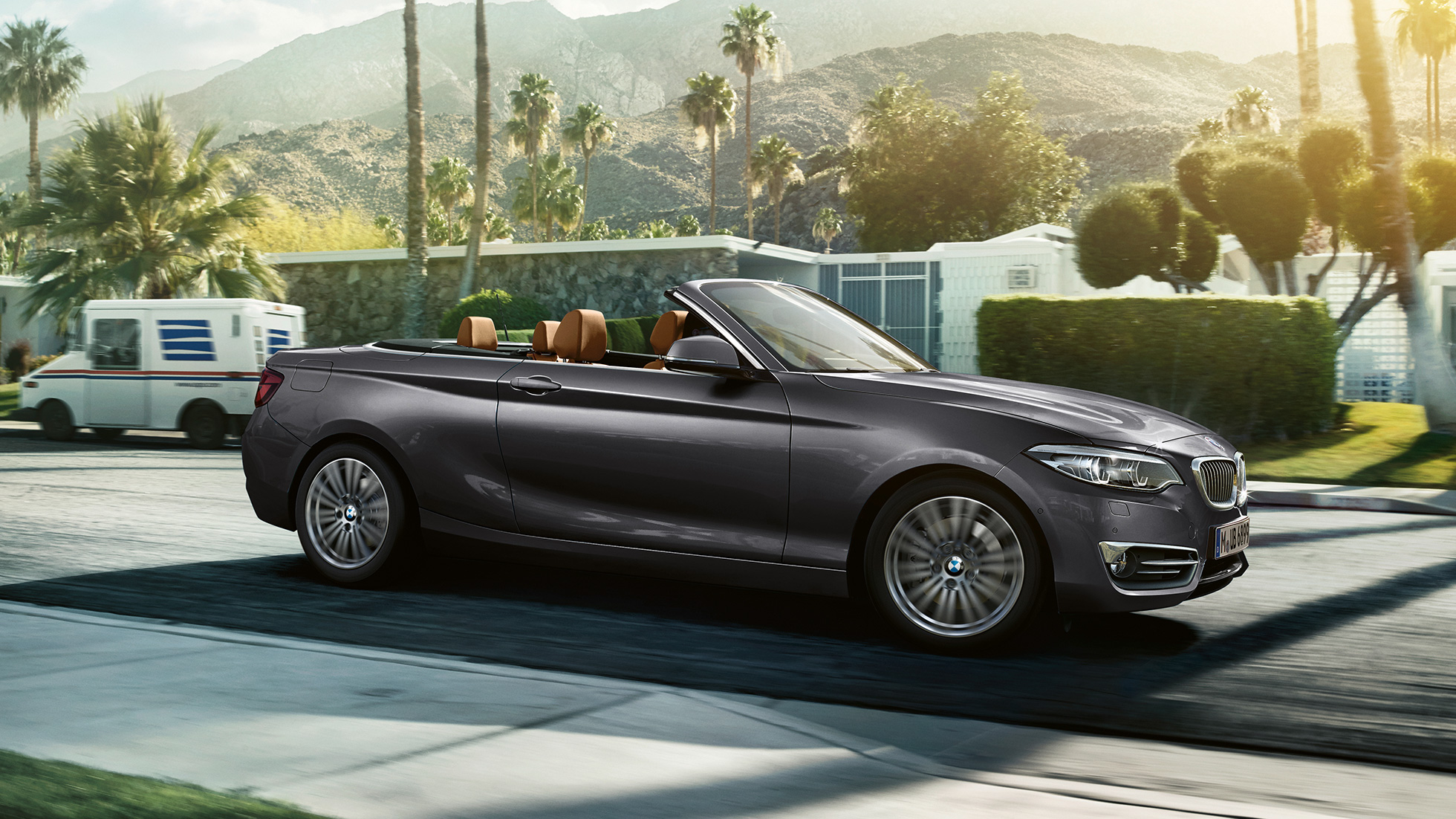 BMW Série 2 Cabrio, perspetiva lateral em movimento BMW Série 2 Cabrio, perspetiva lateral em movimento