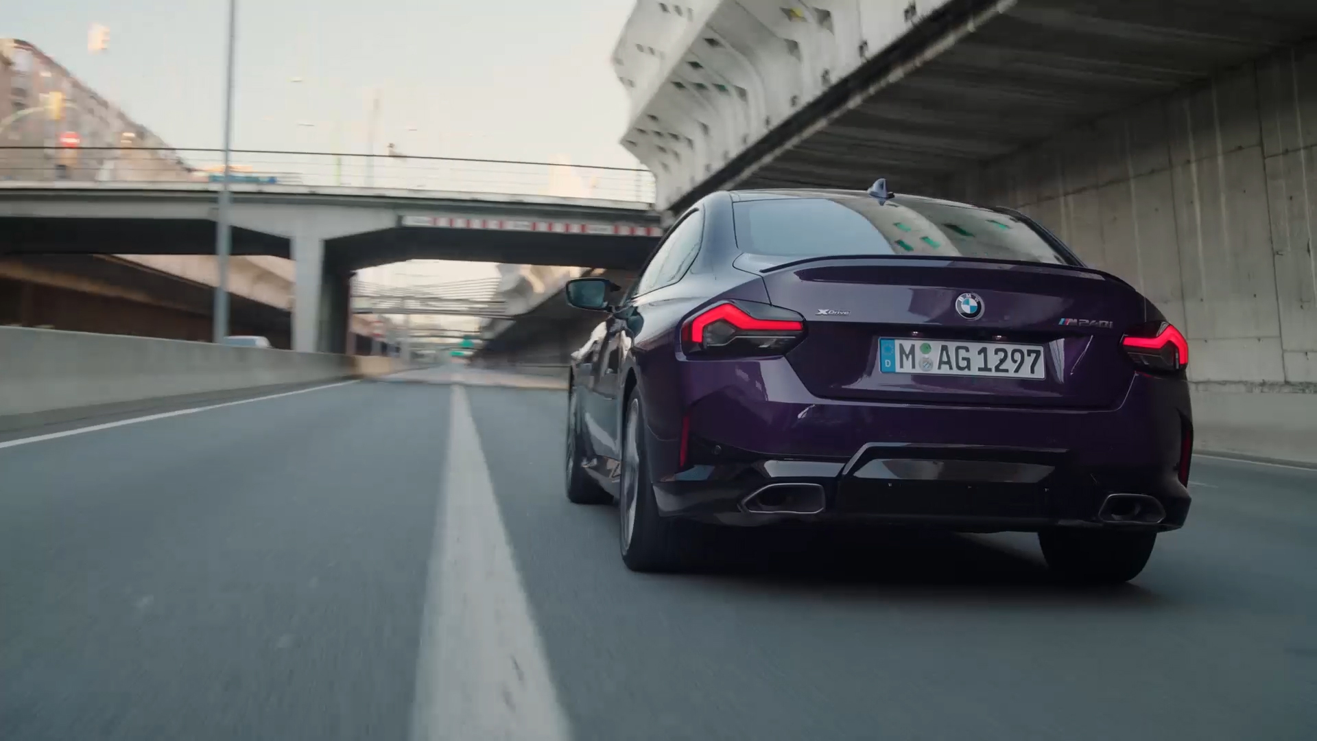 BMW Série 2 Coupé, G42, 2021, dinâmica de condução em vídeo BMW Série 2 Coupé, G42, 2021, dinâmica de condução em vídeo