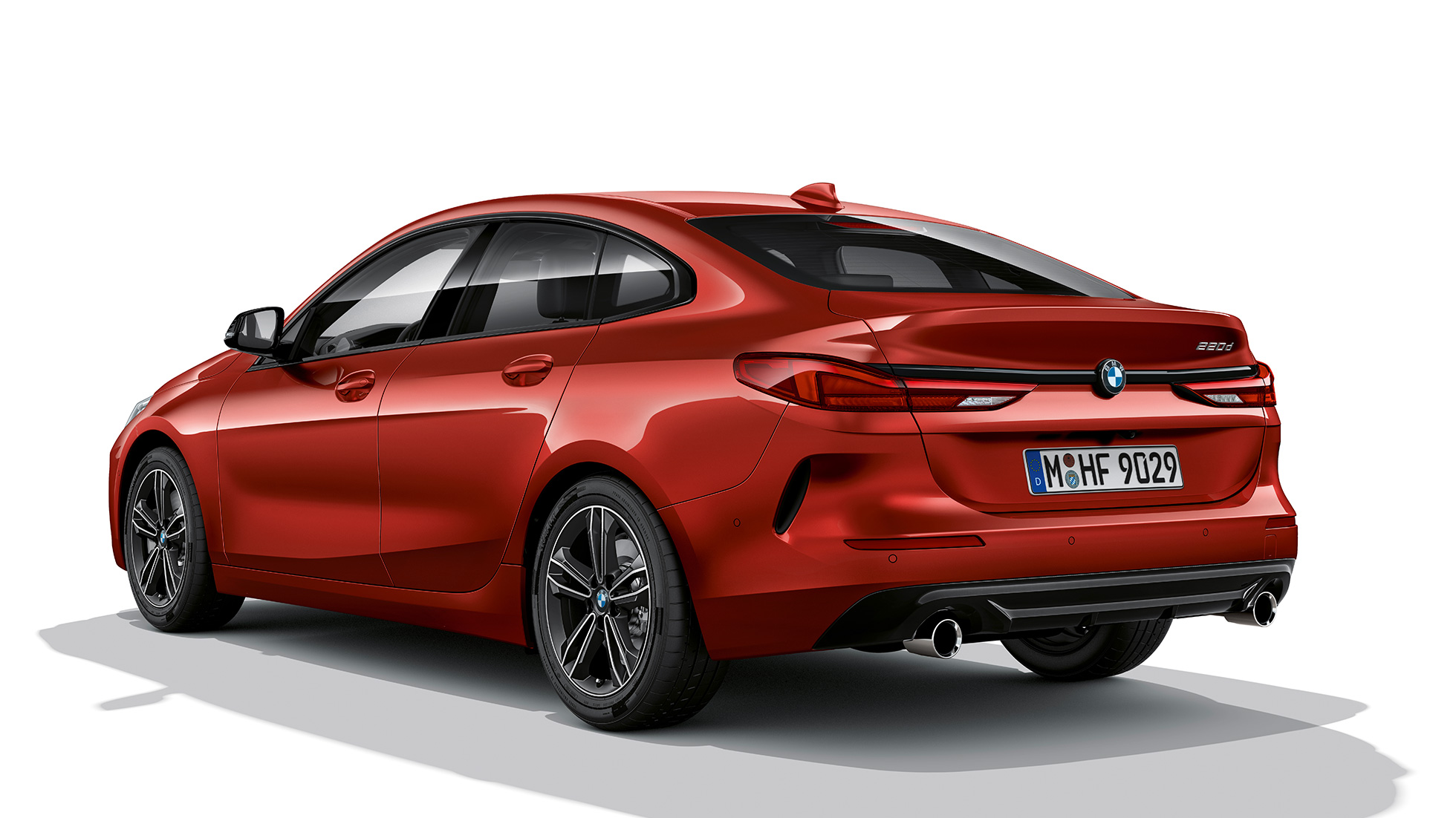 Frisos BMW Individual Shadow Line brilhante, BMW Série 2 Gran Coupé, Versão Sport Line Frisos BMW Individual Shadow Line brilhante, BMW Série 2 Gran Coupé, Versão Sport Line, pintura vermelho Melbourne, F44 perspetiva traseira a três quartos