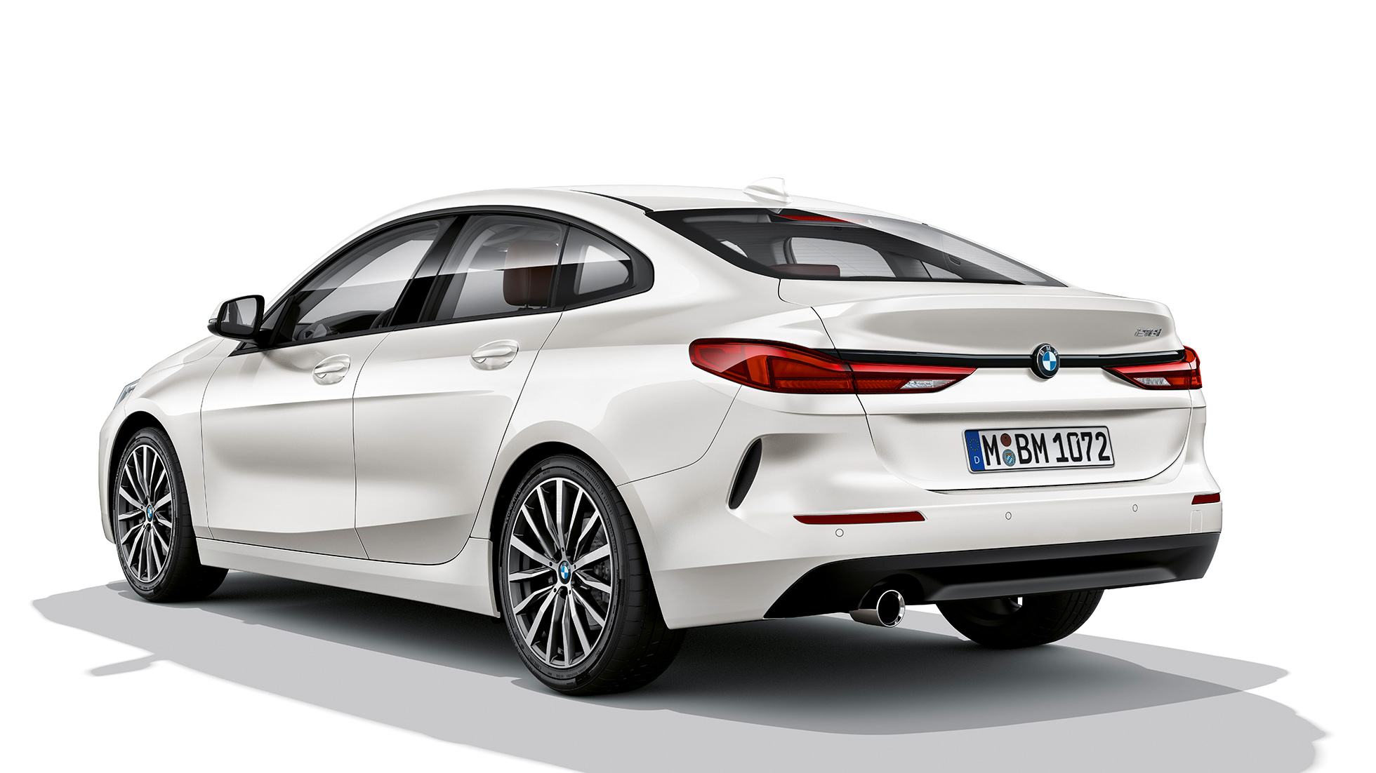 Jantes de liga leve, BMW Série 2 Gran Coupé, Versão Advantage Jantes de liga leve, BMW Série 2 Gran Coupé, Versão Advantage, pintura brando Mineral, F44, perspetiva traseira a três quartos