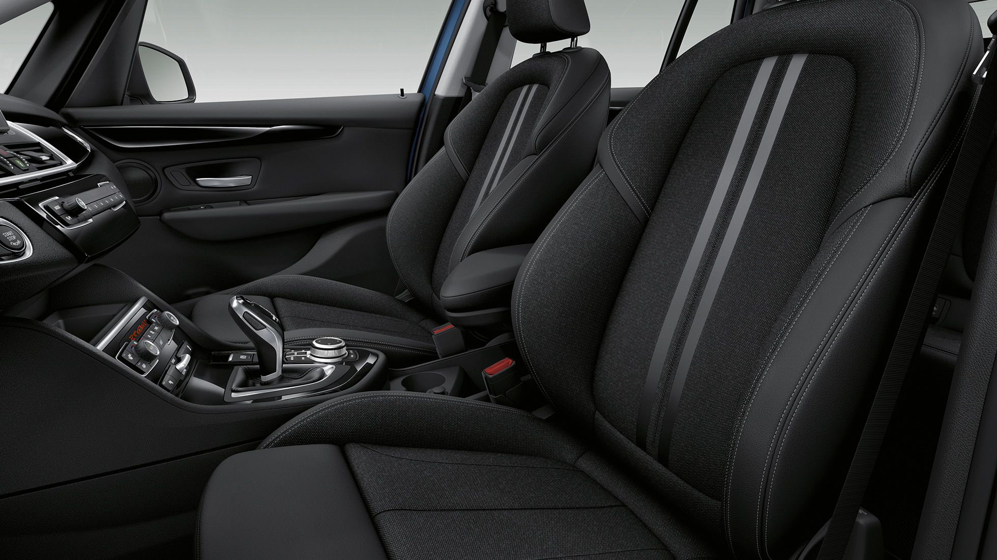 Bancos desportivos, BMW Série 2 Gran Tourer, Versão Advantage, F46, 2018, interior