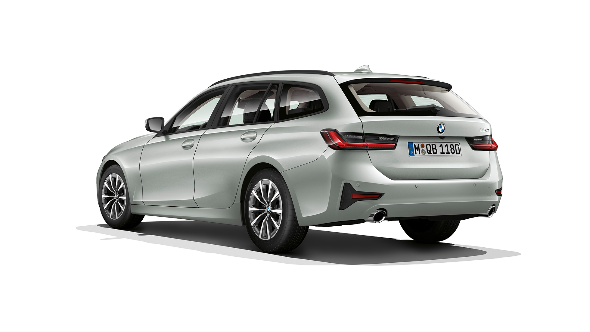 Perspetiva traseira a três quartos da Versão Advantage BMW Série 3 Touring, perspetiva traseira a três quartos da Versão Advantage