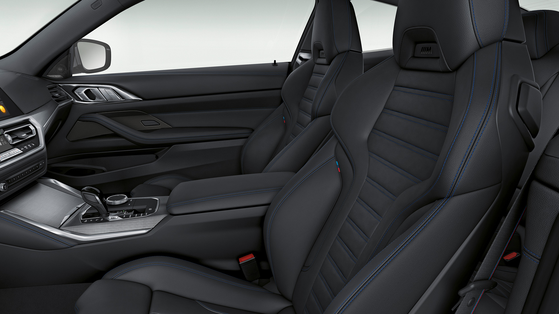 Posto de condução do BMW Série 4 Coupé, Versão Desportiva M, G22, 2020 BMW Série 4 Coupé, G22, 2020, Versão Desportiva M, interior, posto de condução