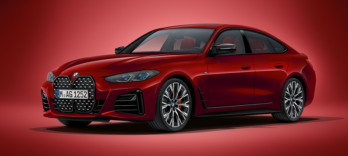 BMW Série 4 Gran Coupé, G26, 2021, pintura vermelho Aventurine BMW Individual metalizada BMW Série 4 Gran Coupé, G26, 2021, pintura vermelho Aventurine BMW Individual metalizada, perspetiva frontal a três quartos, parado