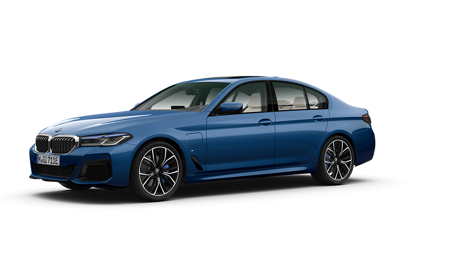 BMW Série 5 Berlina híbrido plug-in (G30), perspetiva dianteira a três quartos, parado BMW Série 5 Berlina híbrido plug-in (G30), perspetiva dianteira a três quartos, parado