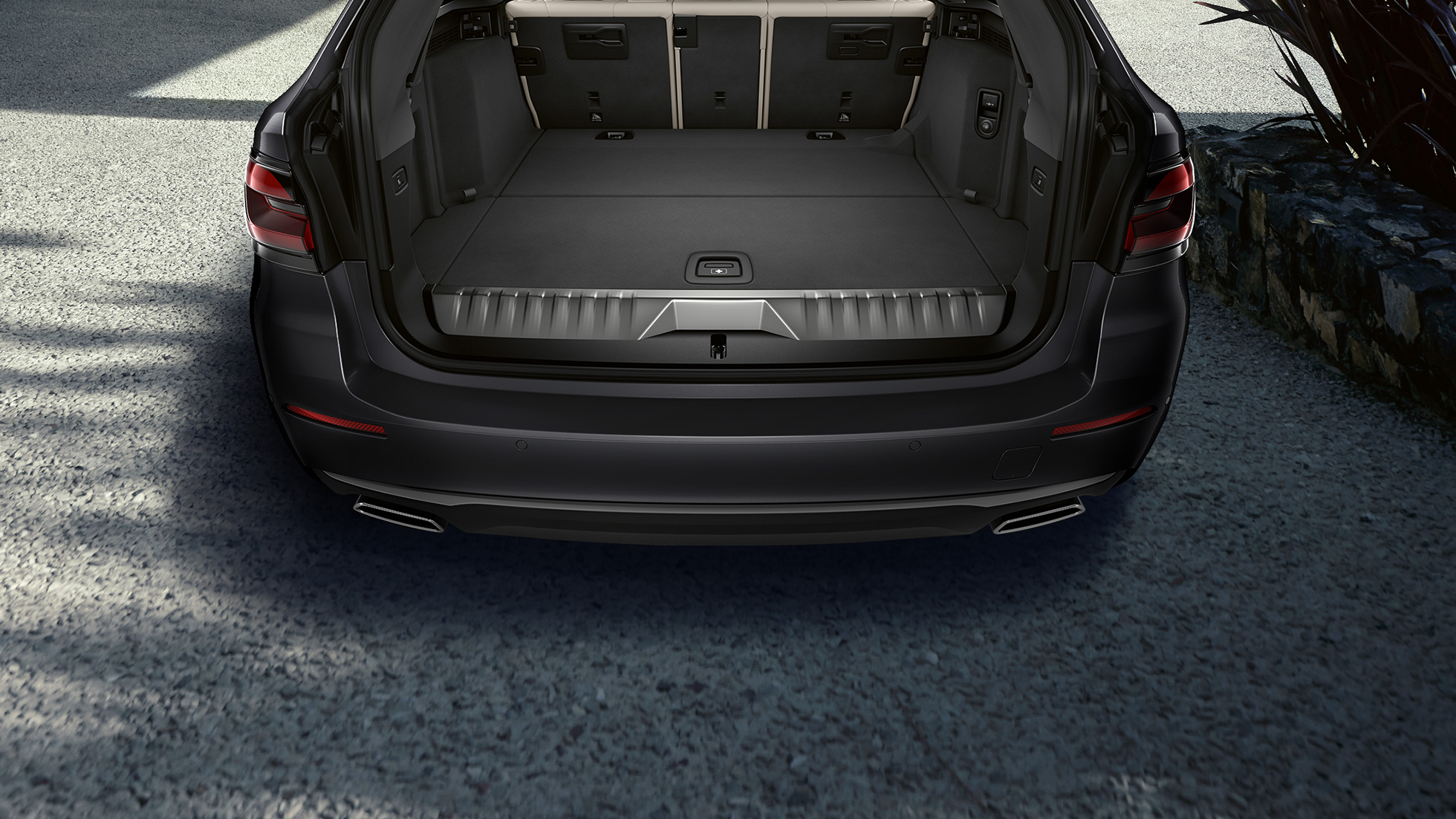 Bagageira, BMW Série 5 Touring, G31 Bagageira, BMW Série 5 Touring, G31, atualização, 2020, pintura cinza Sophisto, grande plano