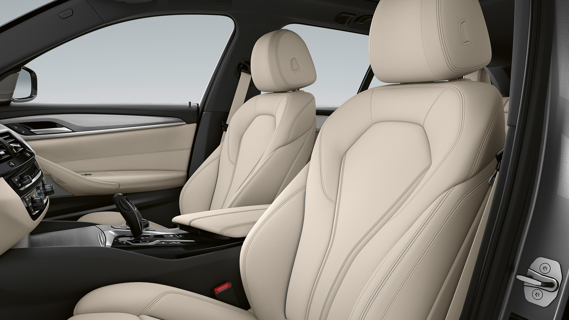 Estofos, BMW Série 5 Touring, G31, versão base Estofos em pele Dakota em branco Ivory com costuras exclusivas e debrum contrastante, BMW Série 5 Touring 530i, G31, 2020, versão base, interior