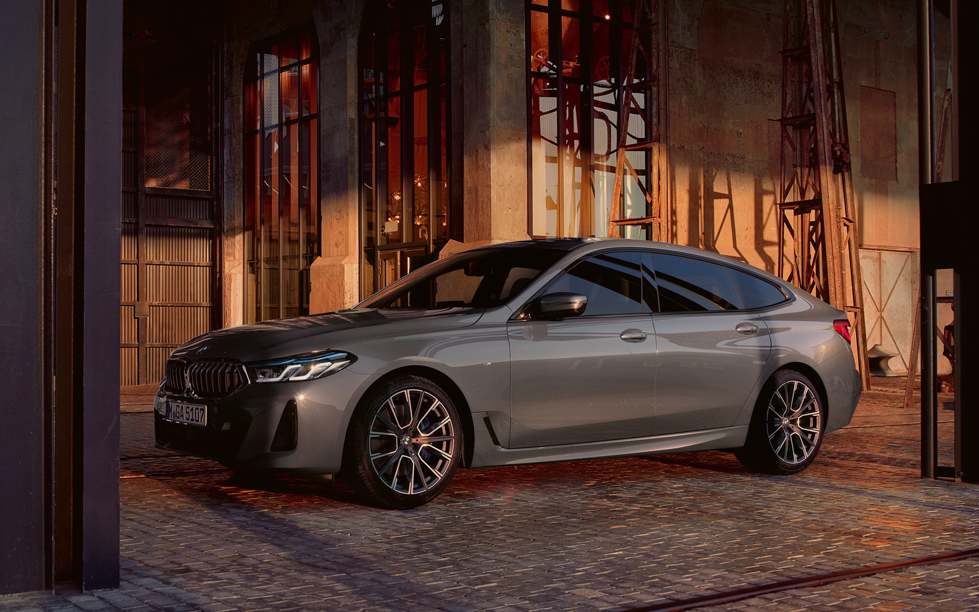 Perfil, BMW Série 6 Gran Turismo, G32, 2020 BMW Série 6 Gran Turismo, BMW 640i xDrive, G32, 2020, pintura cinza Bernina, perspetiva lateral