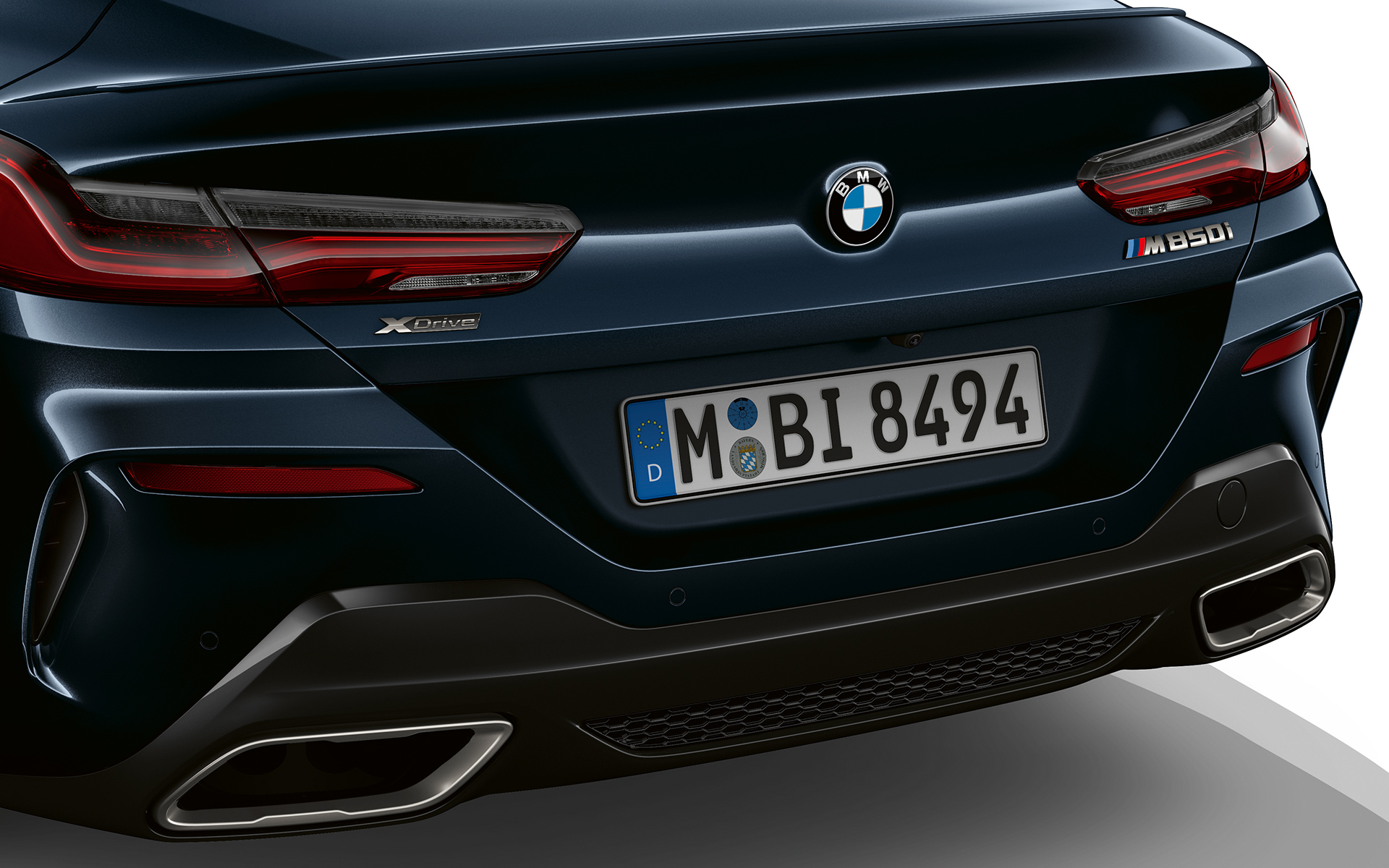 Rear view of the BMW M850i xDrive.