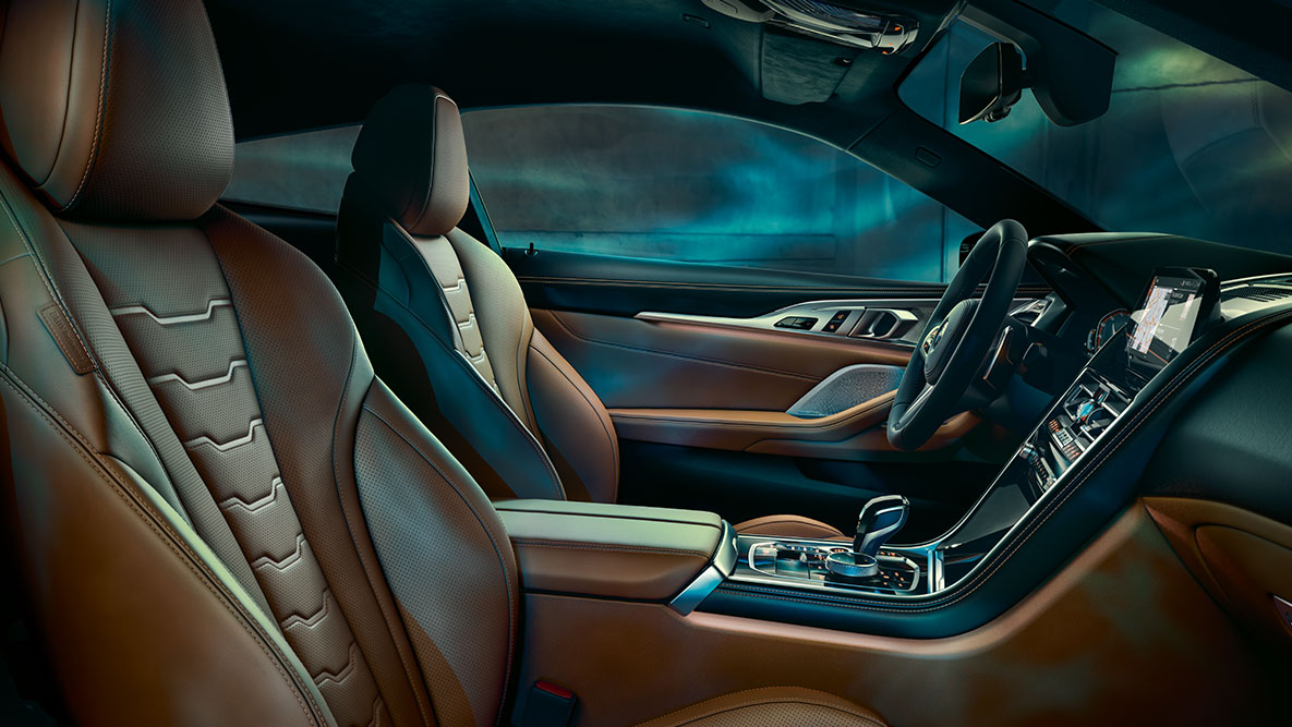 Interior do BMW Série 8. Interior do BMW Série 8 Coupé com equipamento da linha BMW Individual.