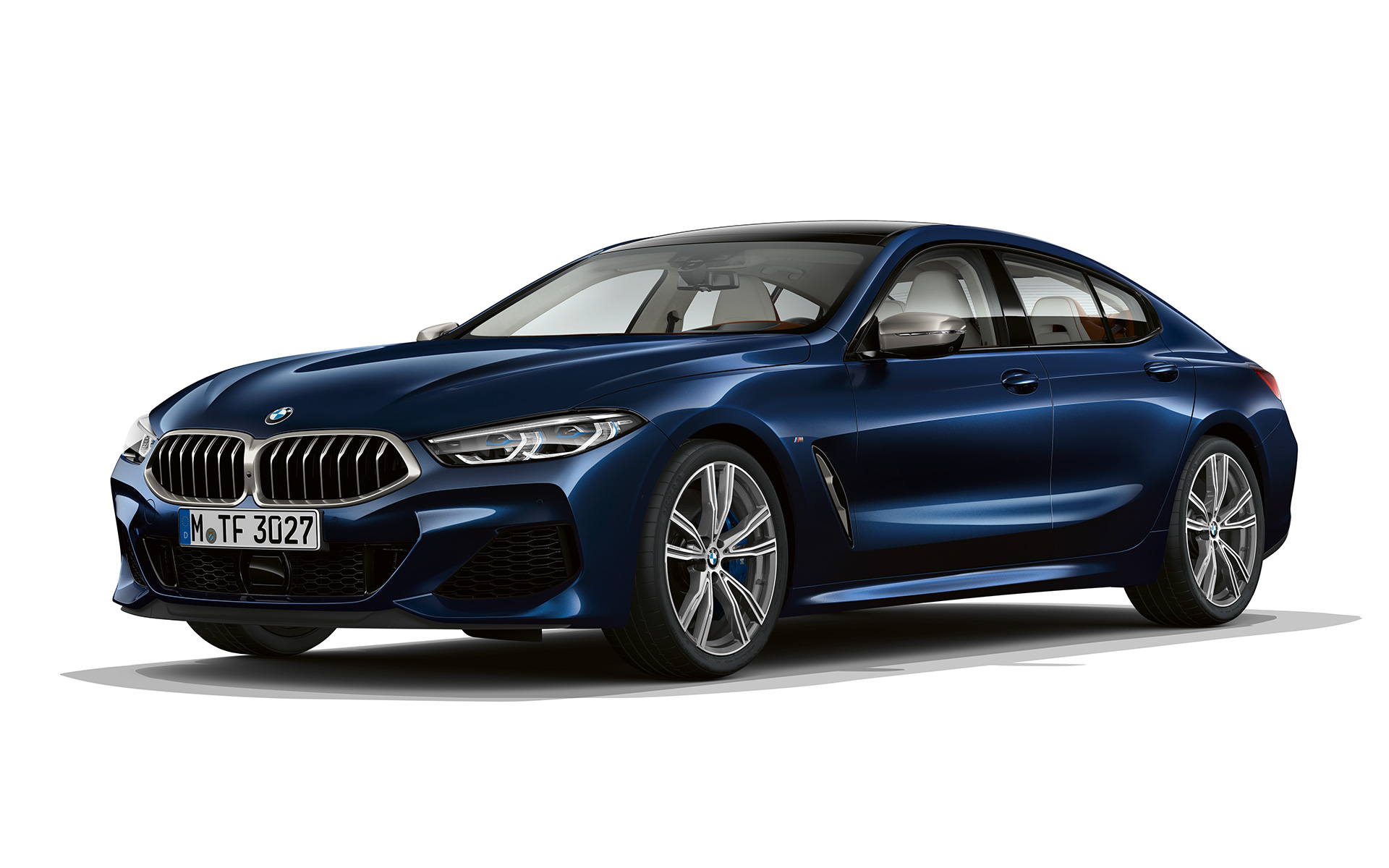 Individual Sophistication, perspetiva frontal a três quartos BMW Série 8 Gran Coupé, Individual Sophistication, perspetiva frontal a três quartos